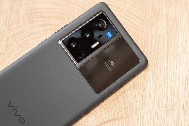 سعر ومواصفات vivo X Fold.. فيفو تفوز في النهاية
