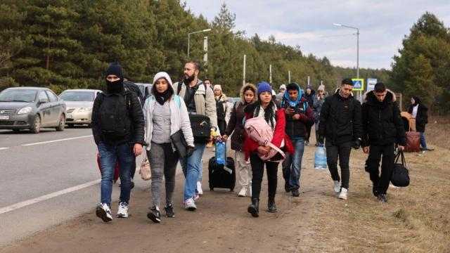 رئيس الجالية بأوكرانيا يرد على استخدام المصريين كدروع بشرية في الحرب