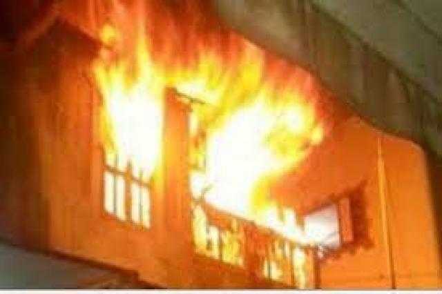 مات مختنقًا.. العثور على جثة طفل فى حريق عقار بأوسيم