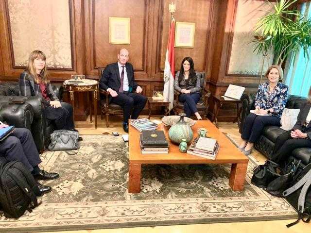 «المشاط» تبحث مع البنك الأوروبي دفع استراتيجية الدولة للتحول نحو الاقتصاد الأخضر