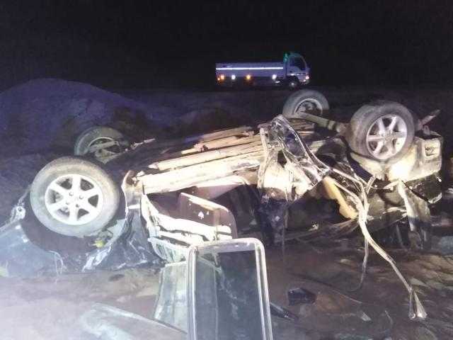 مصرع وإصابة 5 أشخاص في حادث انقلاب سيارة بطريق الواحات «صور»