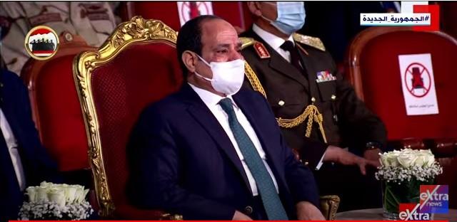 في يوم الشهيد| لحظة بكاء الرئيس السيسي عند سماع قصة أحد الشهداء