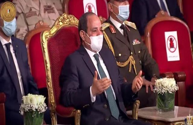 الرئيس السيسي يؤمن على دعاء الراحلة عبلة الكحلاوي باحتفالية يوم الشهيد «فيديو»