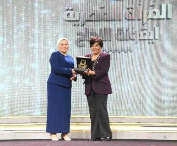 فردوس عبد الحميد تروي تفاصيل تكريمها في يوم المرأة - فيديو