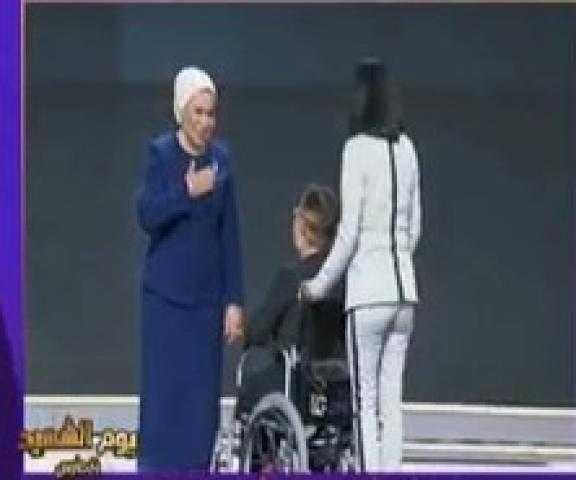 العلاج الكيماوي صعب جدًا.. أنيسة حسونة تروي تفاصيل مرضها «فيديو»