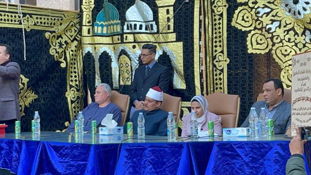 أهالى الكفر الشرقى بكفرالشيخ يكرمون الأولى عالمياً فى حفظ القرآن الكريم