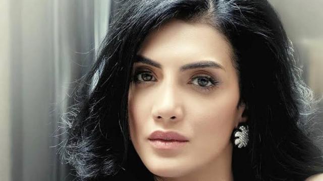 حورية فرغلي: الناس موتوني كتير وفكرت في الاعتزال