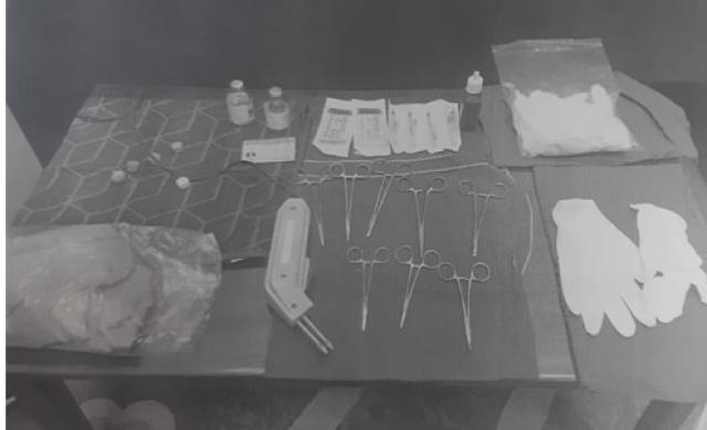 القبض على سيدة انتحلت صفة طبيبة لإجراء عمليات جراحية بالظاهر