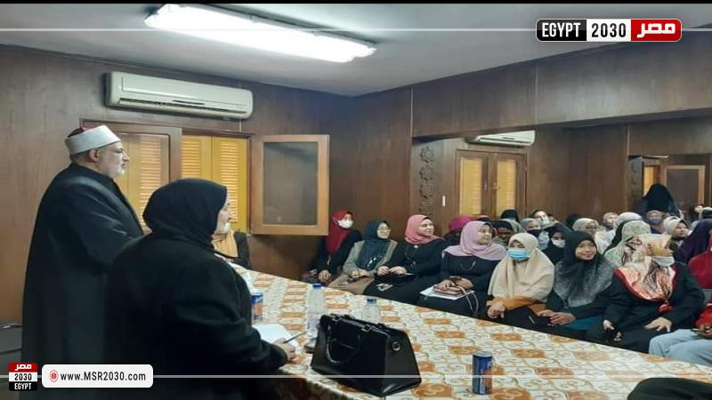 الطالبات الوافدات