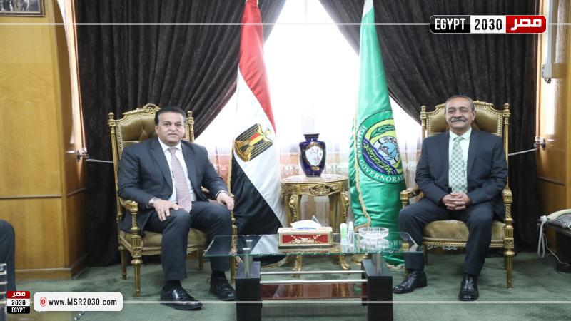 وزير التعليم العالى والقائم بأعمال وزارة الصحة