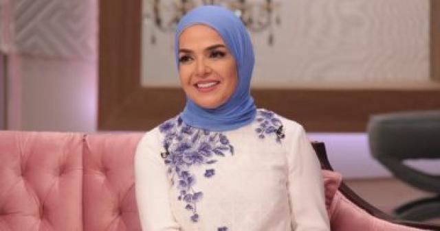 الإعلامية منى عبدالغني