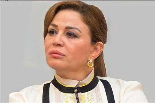 إلهام شاهين: أنا بدافع عن الإسلام و الناس لازم تشكرني