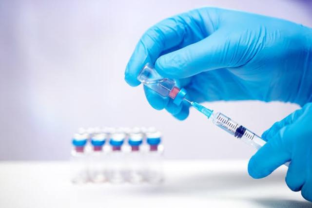 لجنة مكافحة كورونا: دخول موائد الرحمن للحاصلين على اللقاح فقط