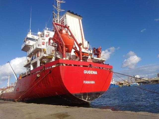 قناة السويس ترفع رسوم سفن النفط 10٪ وتلغي التخفيضات