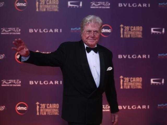 حسين فهمي رئيسًا لمهرجان القاهرة السينمائي الدولي