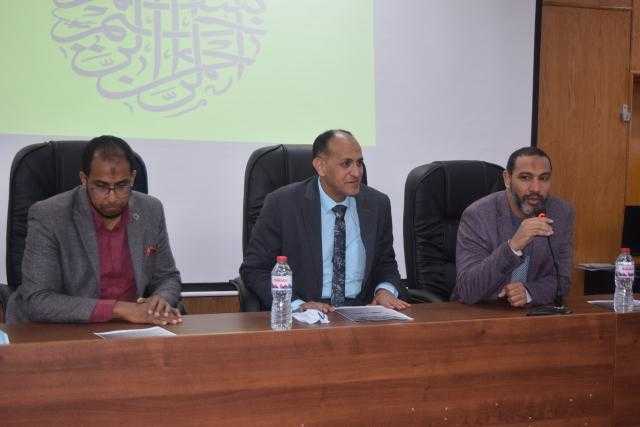 المستشفيات الجامعية بقنا تنظم يوما علميا عن سرطان القولون