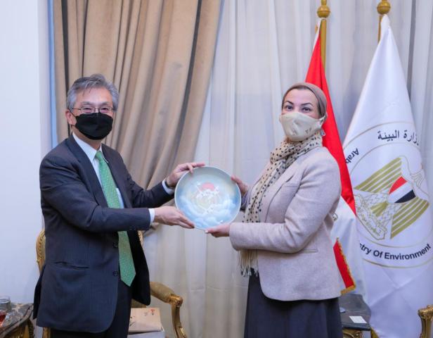 وزيرة البيئة