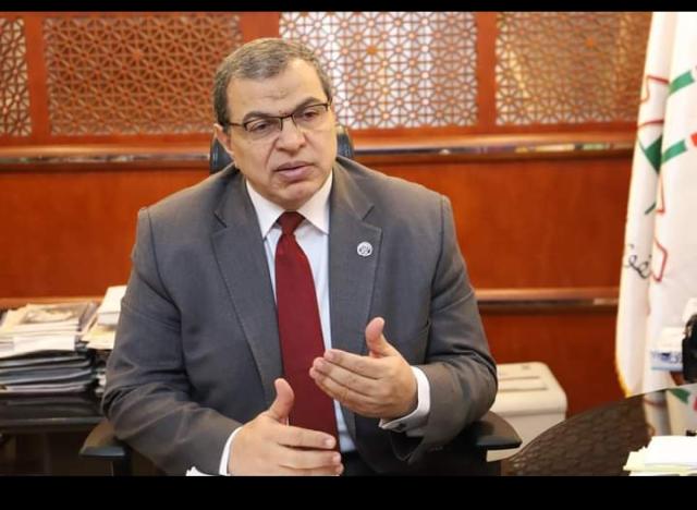 وزير القوى العاملة 