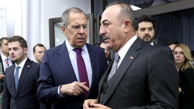 وزير الخارجية التركي يصل روسيا لمناقشة آخر تطورات الأزمة الأوكرانية مع «لافروف»