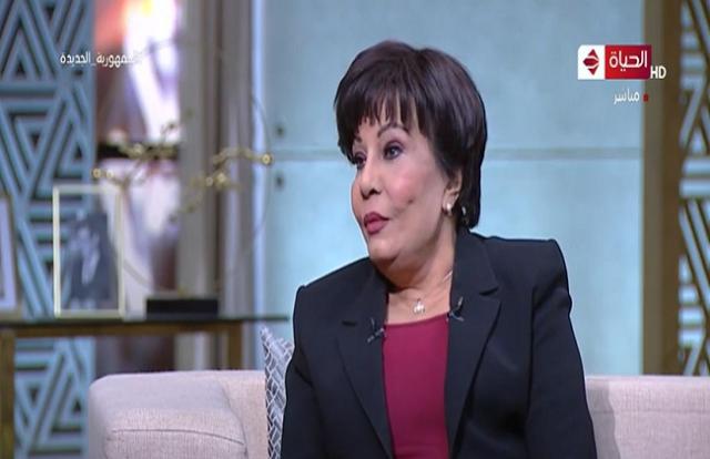 فردوس عبد الحميد: «القرى المصرية بقت كومباوند»- فيديو