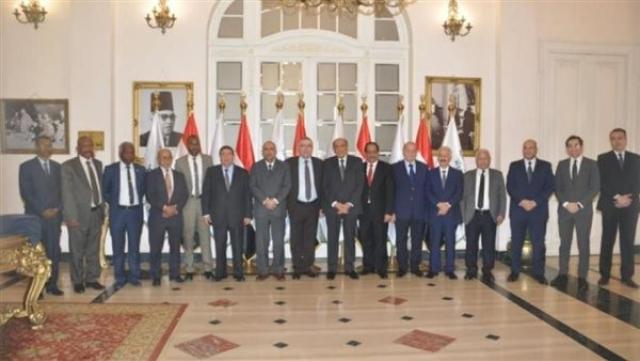 رئيس مجلس الدولة يناقش مشكلات البطء في التقاضي لتحقيق الراحة للمواطنين