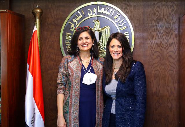  وزيرة التعاون الدولي 