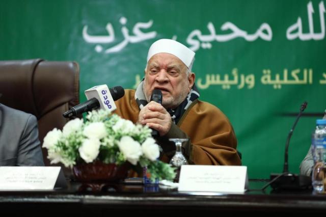 نشرة «مصر 2030» الدينية.. الأزهر يناقش التنمية.. علاج الفتور بين الزوجين.. وحكم خلع المرأة الحجاب