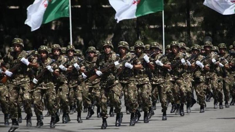 الجيش الجزائرى