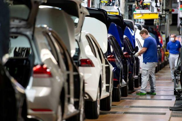انخفاض مبيعات السيارات الأوروبية