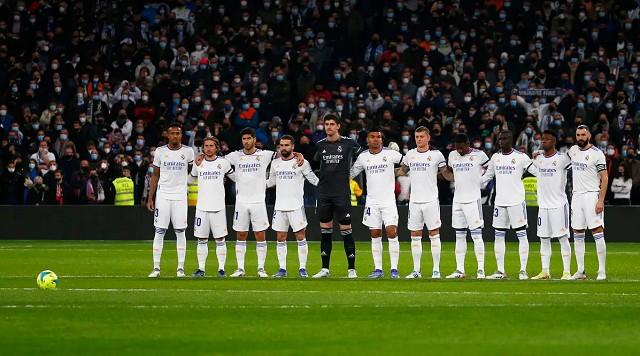 ريال مدريد ضد برشلونة.. ثلاثي ناري يقود التشكيل المتوقع للملكي