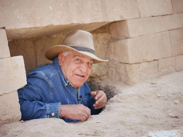 زاهي حواس