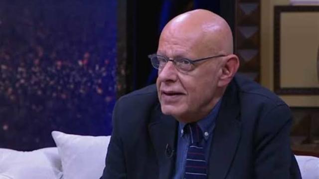 تشييع جثمان زكين فطين عبدالوهاب من السيدة نفيسة بعد صلاة العصر