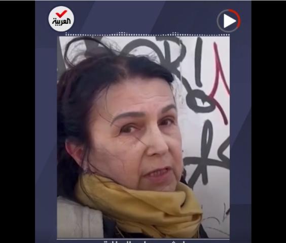 شاهد.. أوكرانية تروي أبشع لحظات حياتها عندما سقطت غارة على مكان سكنها