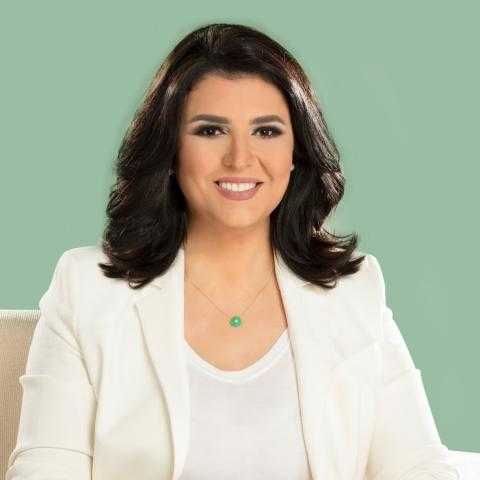 في أول ظهور لها.. منى الشاذلي تحتفل بعيد الأم بصحبة والدتها