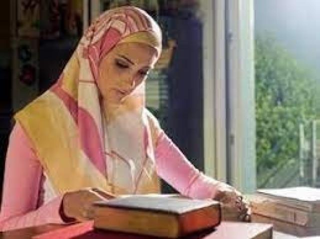 هل يجوز ارتداء الحجاب في رمضان وخلعه بعده؟ الإفتاء تُجيب