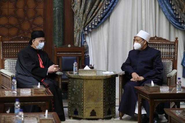 نشرة «مصر 2030» الدينية.. الأزهر يحتفل بيوم الأم.. والطيب يعلن دعم لبنان.. وحكم ارتداء الحجاب في رمضان فقط