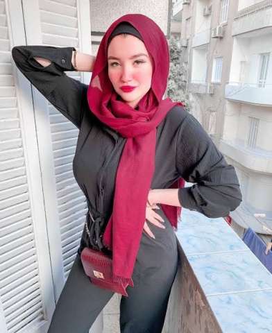 حنين حسام