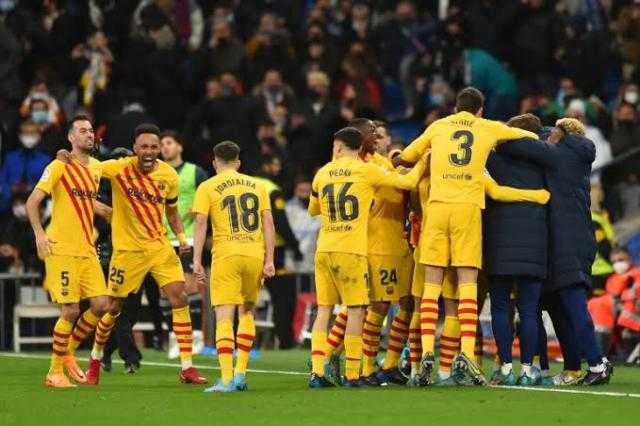 برشلونة يعود إلى الدوري الإنجليزي من جديد عبر بوابة ليدز يونايتد
