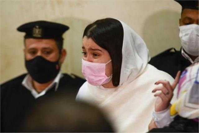 دفاع حنين حسام يكشف حقيقة علاقتها بـ مودة الأدهم