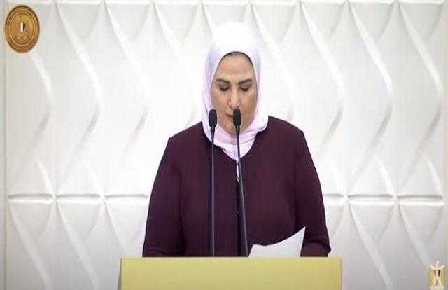 وزيرة التضامن: «الحكومة توفر مشروعات لمساعدة المرأة»