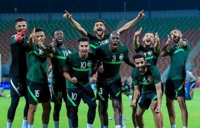 الصقور تتجه إلى قطر.. أول تعليق من «فيفا» على تأهل السعودية للمونديال