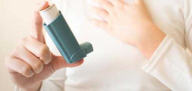 هل بخاخة الربو تفطر في رمضان؟.. أزهري يرد