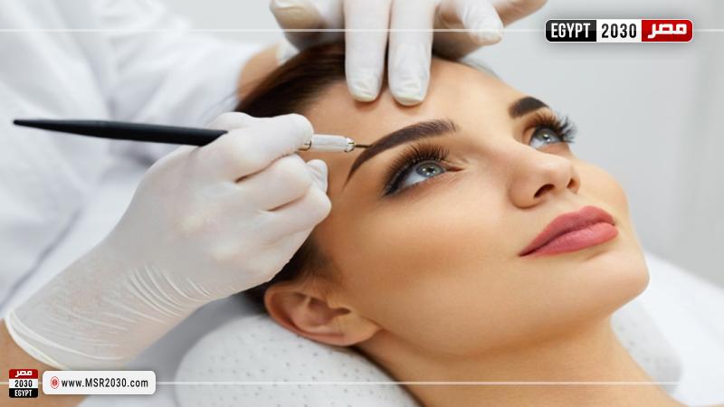 تقنية المايكروبليدنج لرسم الحاجبين