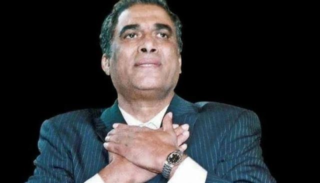 منى زكي في ذكرى رحيل أحمد زكي: «وحشنا صدقك وموهبتك»