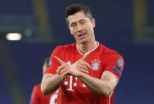 تقارير إسبانية.. «ليفاندوفيسكي» يتفق مع برشلونة