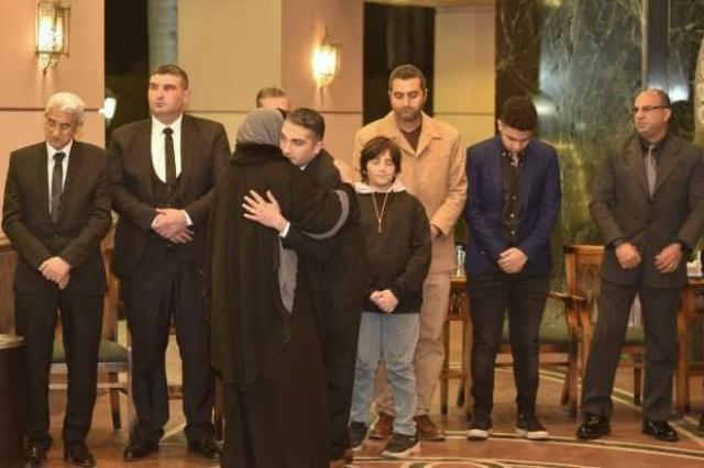 أشرف زكي ومنير مكرم أبرز الحضور في عزاء أحمد حلاوة.. فيديو