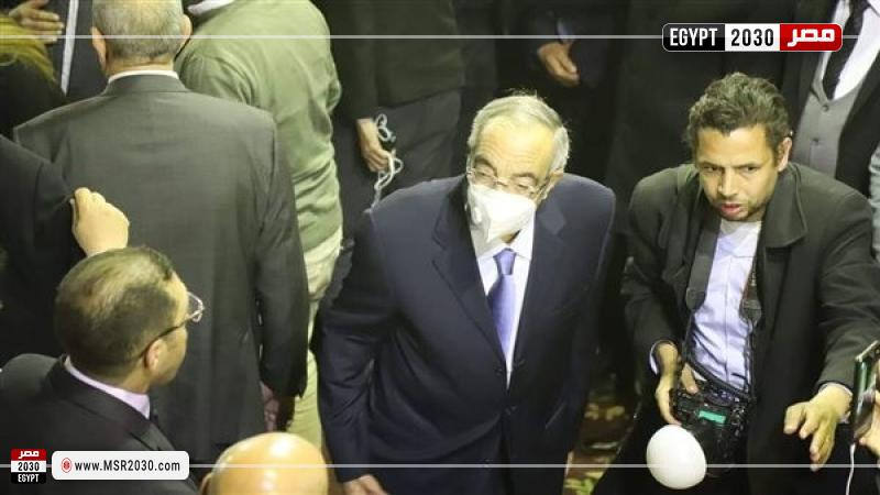 زكريا عزمي يقدم واجب العزاء في وفاة رجائي عطية