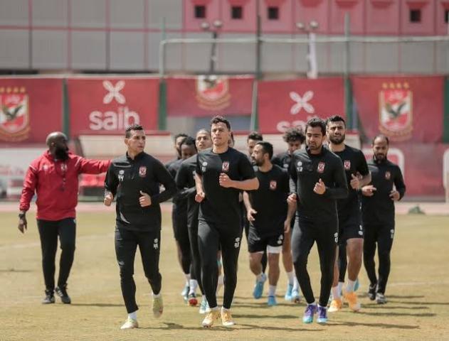 الأهلي يصعد الناشئين لتدريبات الفريق الأول