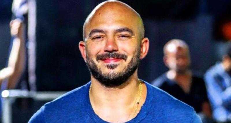 محمود العسيلي يحيي حفلًا غنائيًا بالعلمين