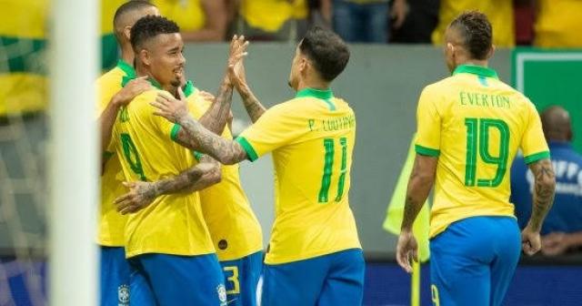 البرازيل تفوز على بوليفيا برباعية